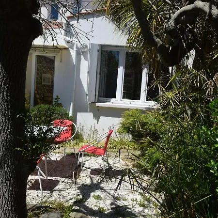 Сasa de vacaciones Maison 2 étoiles Proche Plage&marché, Avec Jardin Et Terrasse, Idéale Pour Familles. - Fr-1-197-499 Les Sables-dʼOlonne
