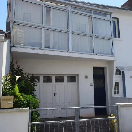 Сasa de vacaciones Maison 2 étoiles Proche Plage&marché, Avec Jardin Et Terrasse, Idéale Pour Familles. - Fr-1-197-499 *