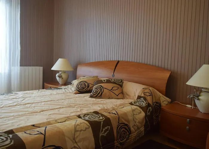 Prázdninový dům Maison 2 Etoiles Proche & Marche, Avec Jardin Et Terrasse, Ideale Pour Familles. - Fr-1-197-499