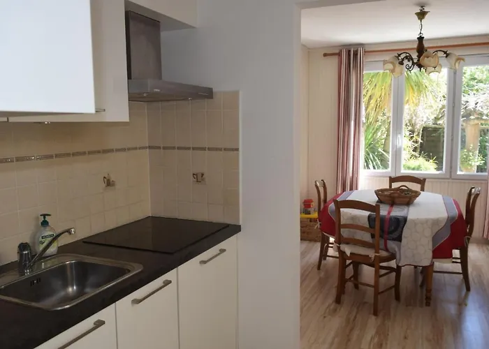 Maison 2 Etoiles Proche & Marche, Avec Jardin Et Terrasse, Ideale Pour Familles. - Fr-1-197-499 Prázdninový dům