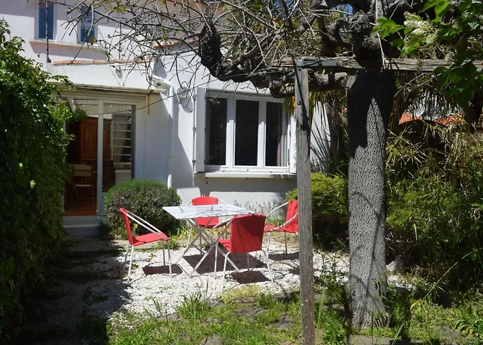 Maison 2 Etoiles Proche & Marche, Avec Jardin Et Terrasse, Ideale Pour Familles. - Fr-1-197-499 Prázdninový dům